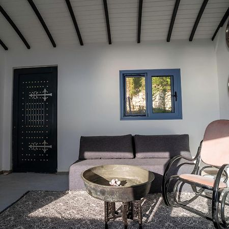 Serenity Boutique Suites Атаніон Екстер'єр фото
