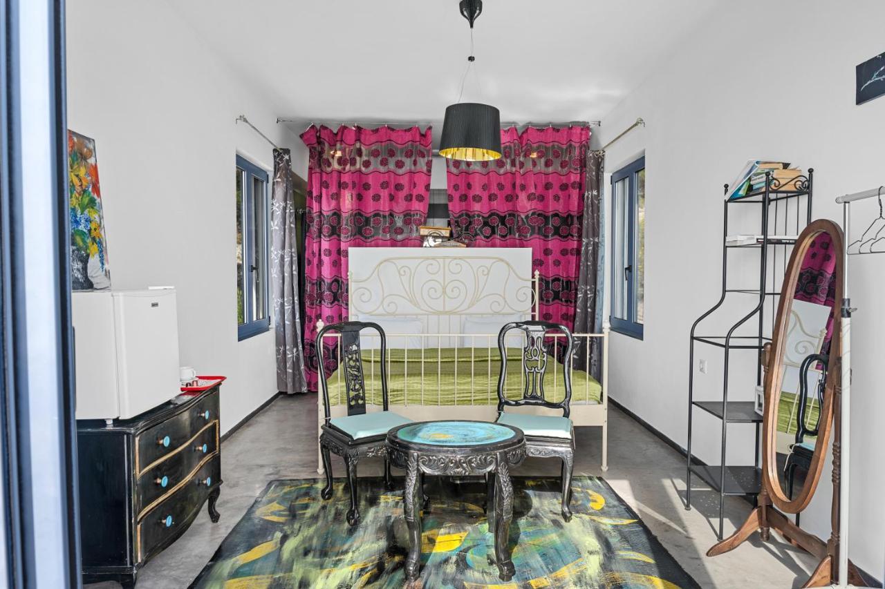 Serenity Boutique Suites Атаніон Екстер'єр фото