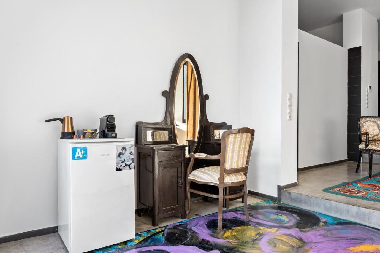 Serenity Boutique Suites Атаніон Екстер'єр фото