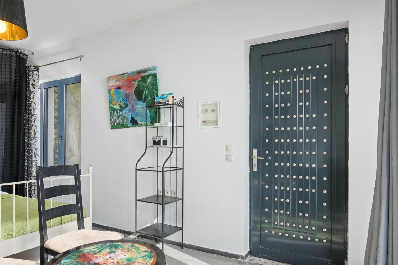 Serenity Boutique Suites Атаніон Екстер'єр фото