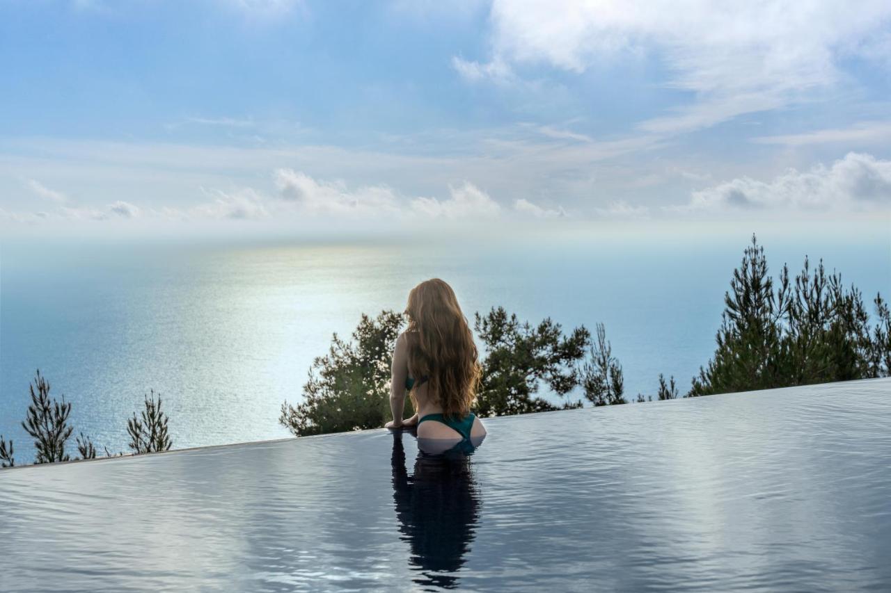 Serenity Boutique Suites Атаніон Екстер'єр фото