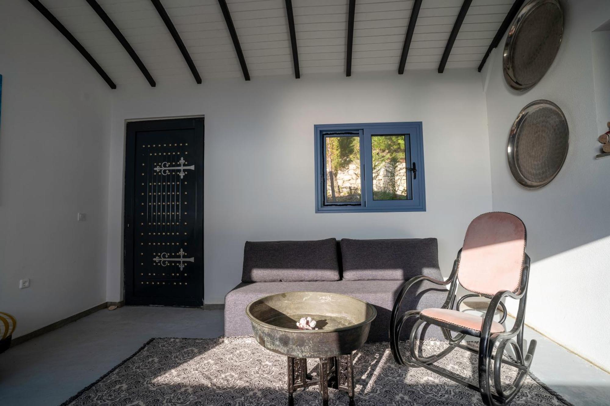 Serenity Boutique Suites Атаніон Екстер'єр фото