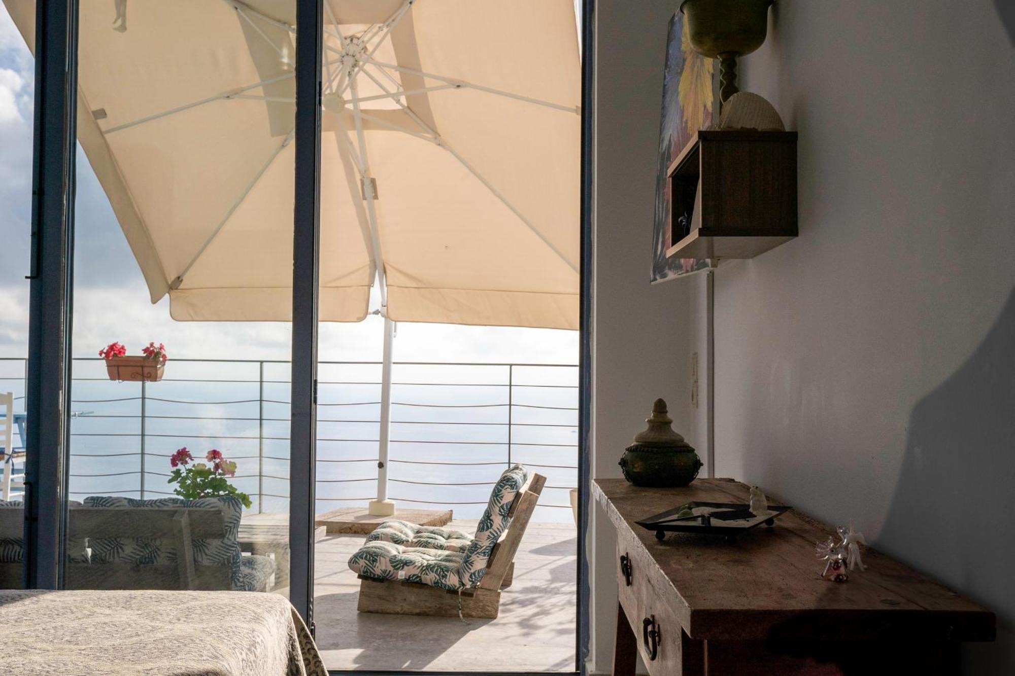 Serenity Boutique Suites Атаніон Екстер'єр фото