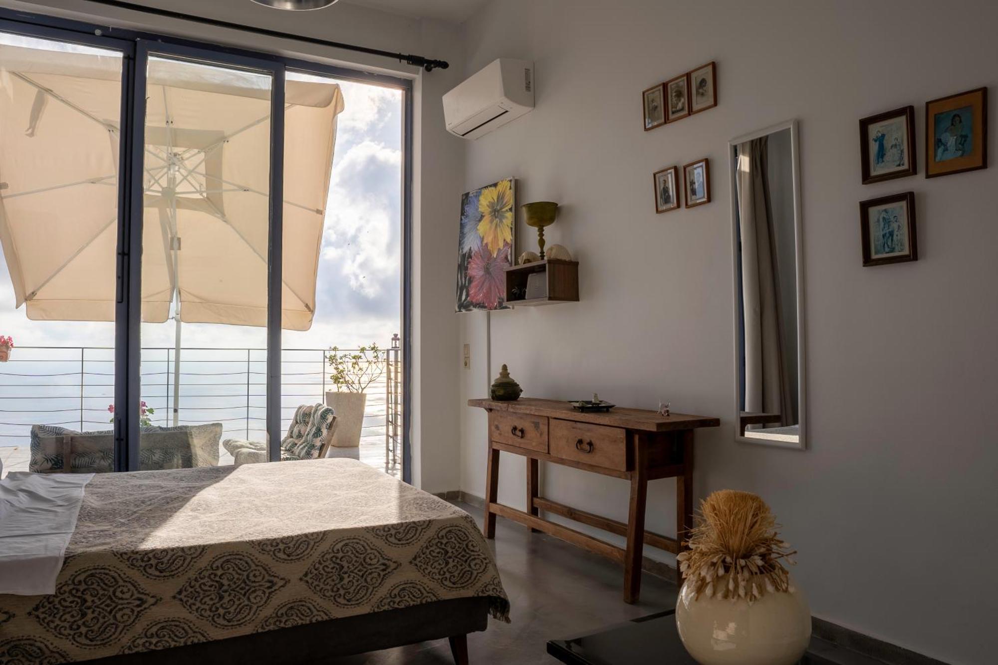 Serenity Boutique Suites Атаніон Екстер'єр фото